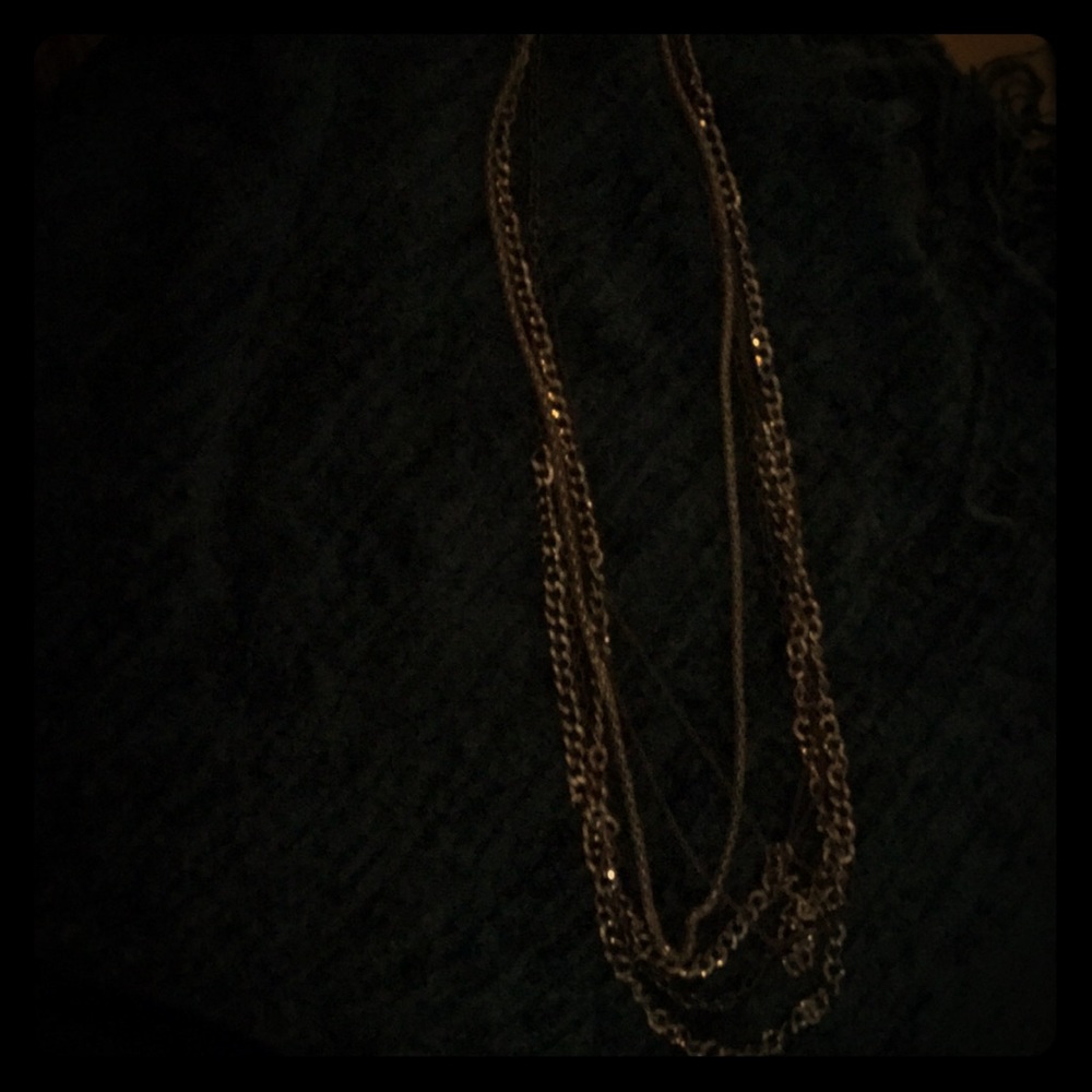 American Eagle chain layered necklace